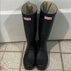 Knee high Hunter Rain Boot size 7 F